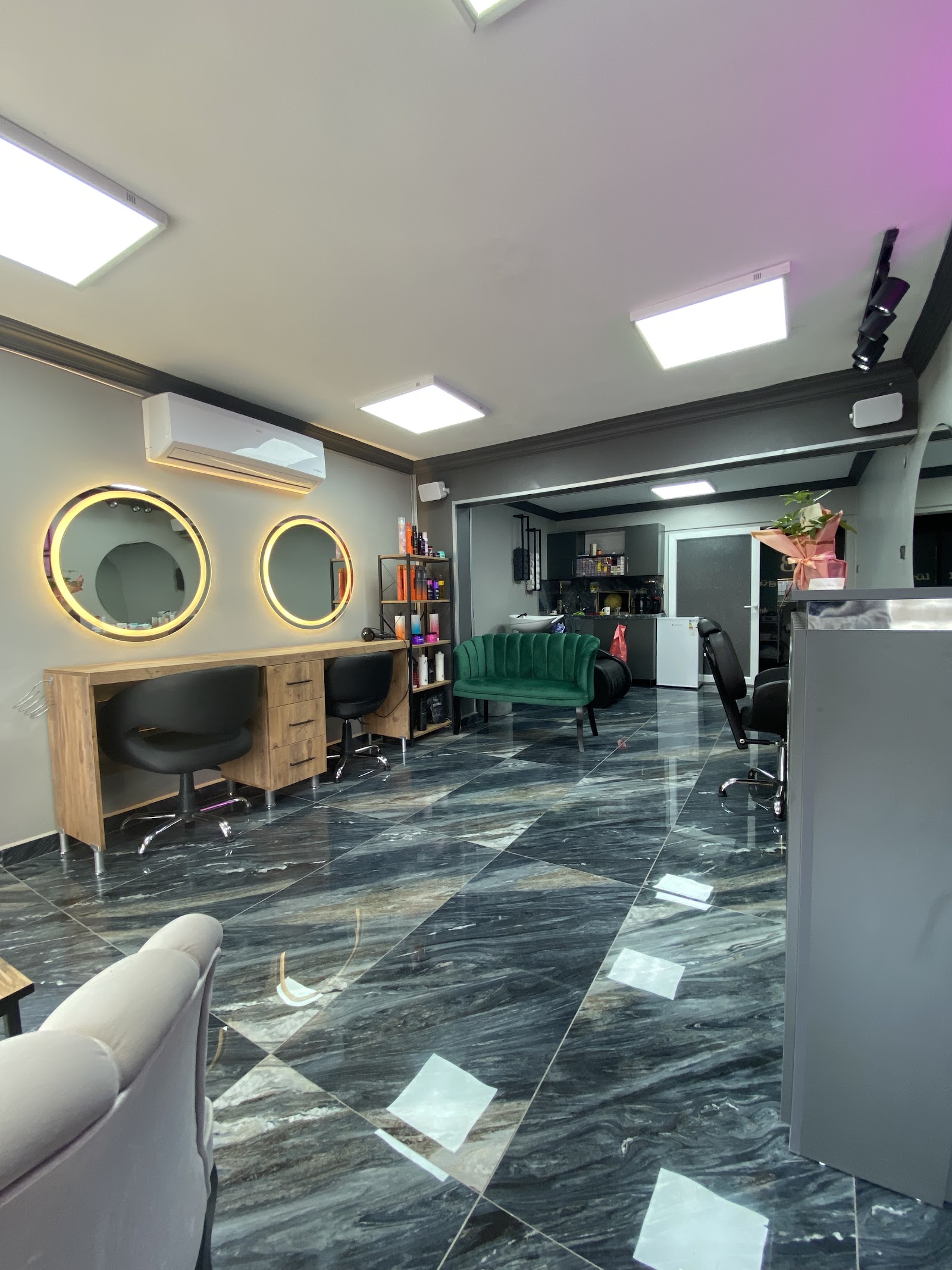 Bendegül Makeup Hair Studio