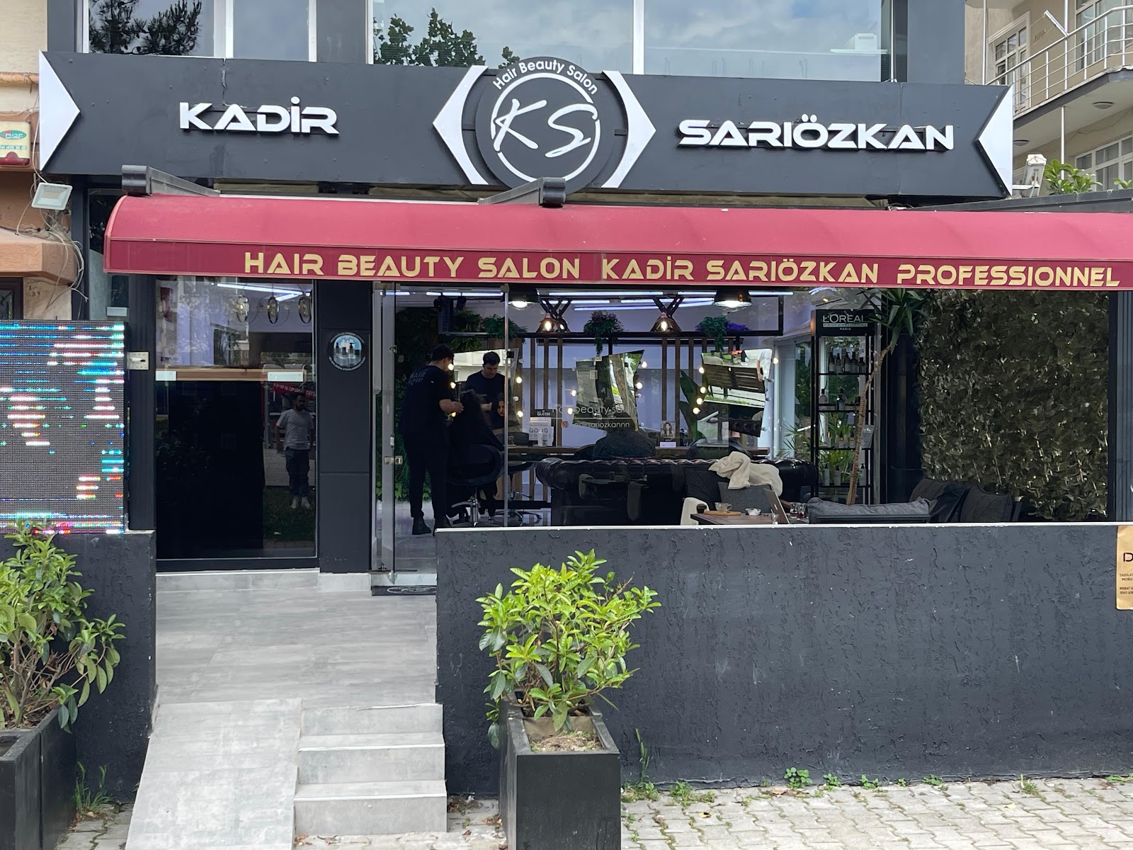 Kadir Sarıözkan Hair Beauty Salon