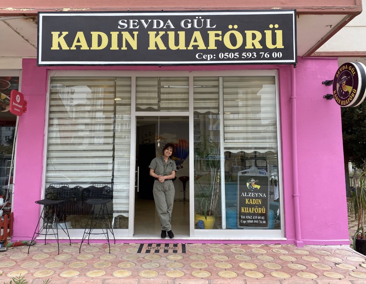 Yenimahalle Kadın/bayan Kuaförü Sevda Gül kır düğünü mekanı — Atakum